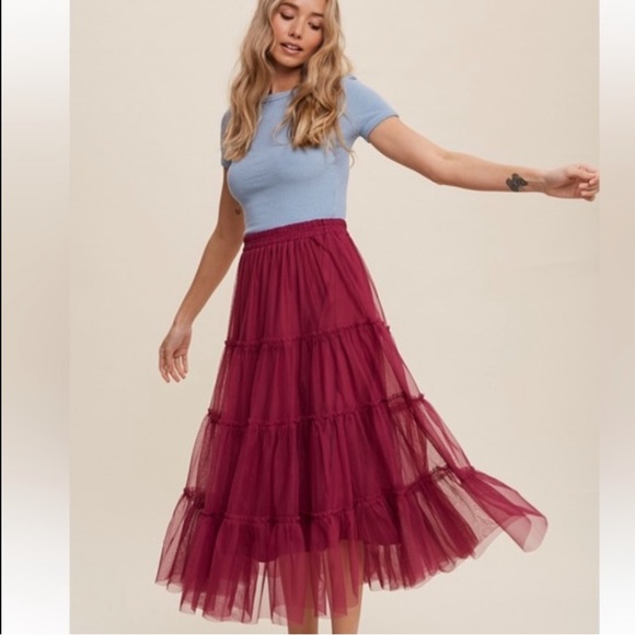 Flouncy Tiered Mesh Skirt in Maroon Berry - Picture 13 of 17